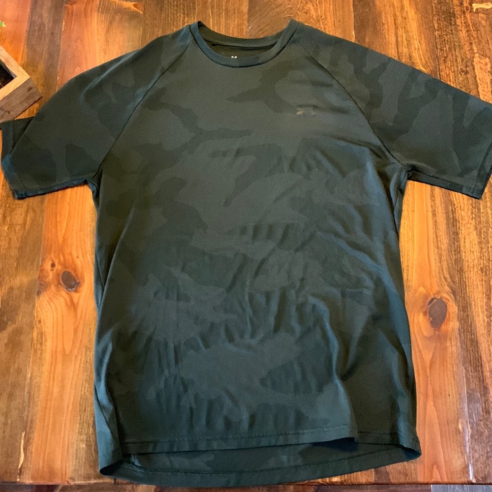 Under armour shirt